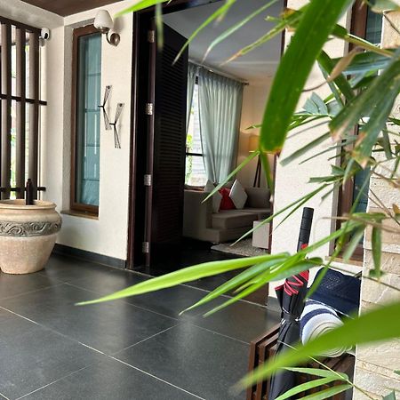 Frangipani Villa Anjuna Exterior photo