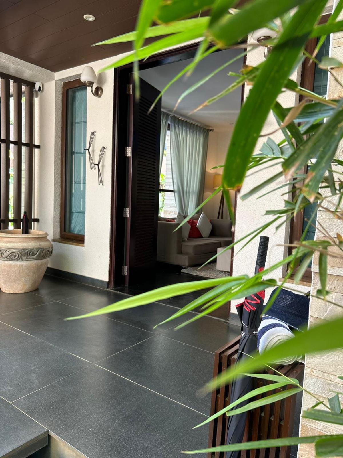 Frangipani Villa Anjuna Exterior photo